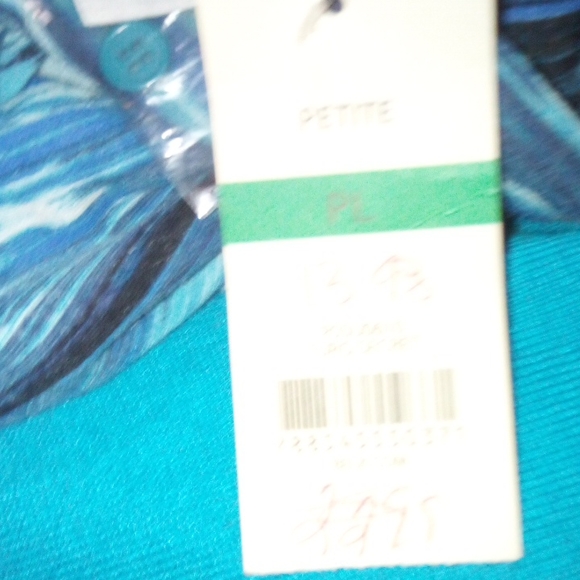 New petite large turquoise  sweater with built in scarf - Picture 5 of 5